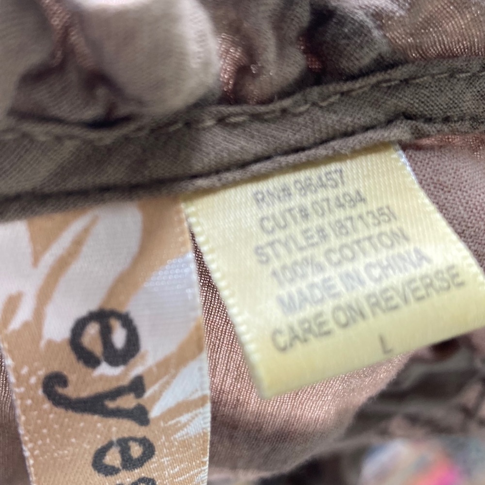 Eyeshadow Ruffled Tank Top Size Large - Picture 2 of 3